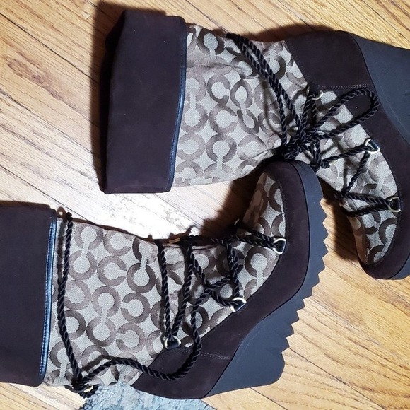 Like new Authentic Coach Boots - Maisy sizE 8.5 - Picture 5 of 9